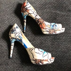 Nine West floral heels